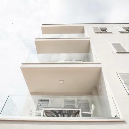 Zamarin 1 * Drvenik (Split-Dalmatia)