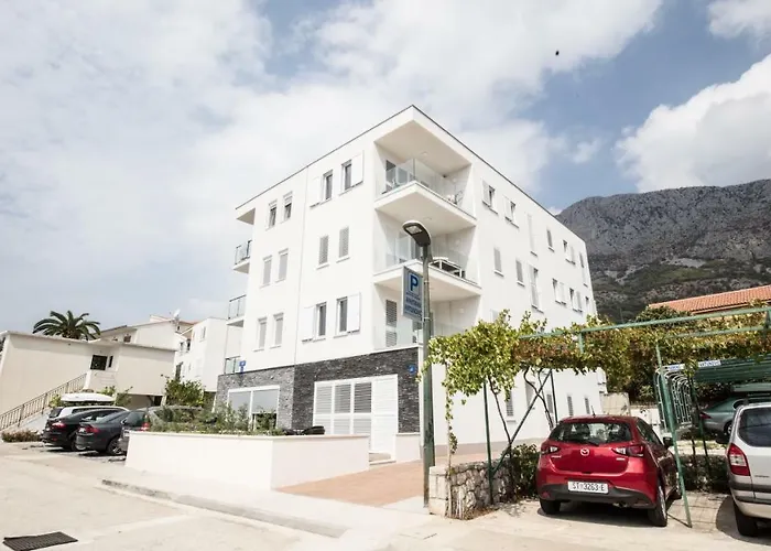 Zamarin 1 Apartman Drvenik